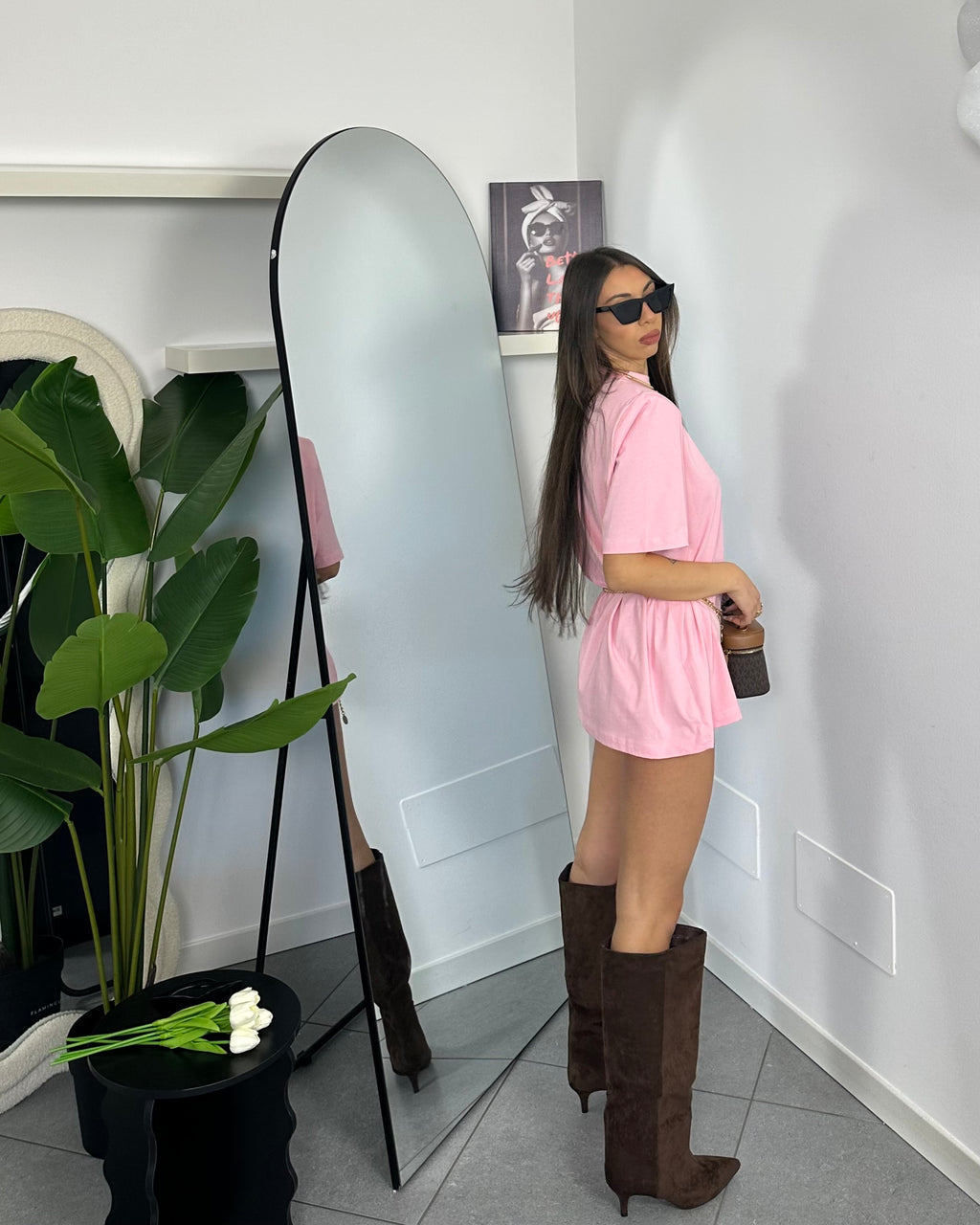 T-shirt Viral Pink by justwest