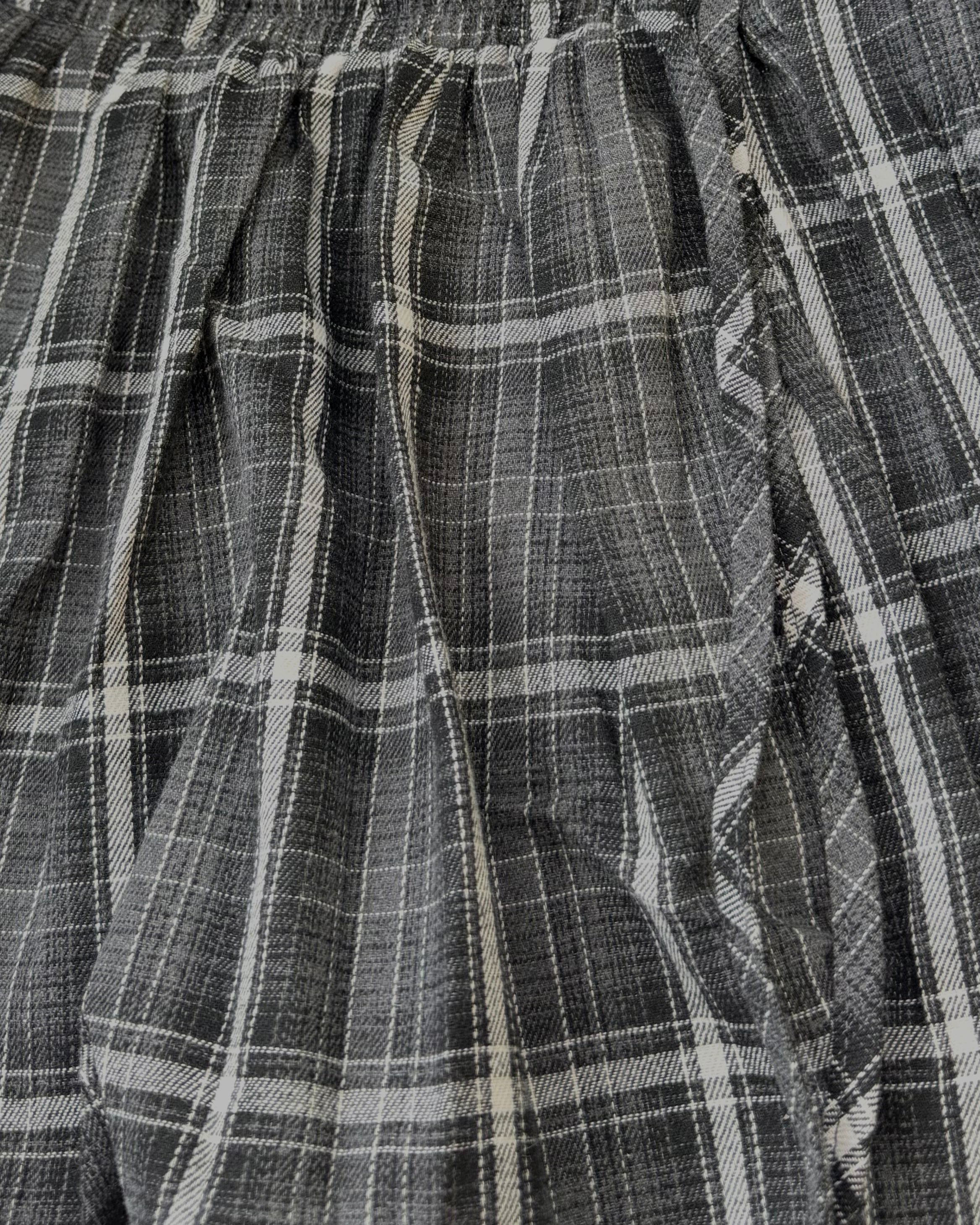Shorts check black